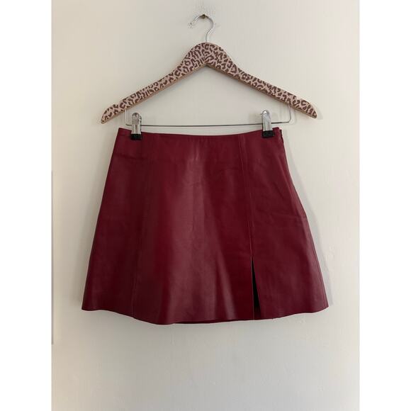 REFORMATION Veda Margie Crimson Red Leather Mini Skirt Size 4 - Picture 3 of 8